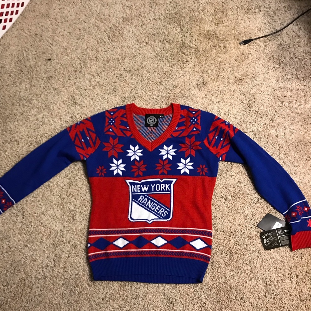 New York Ranger women’s knit sweater